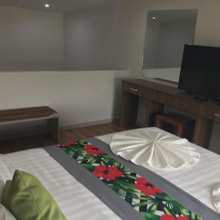 Vualiku Hotel & Apartments Наді Екстер'єр фото