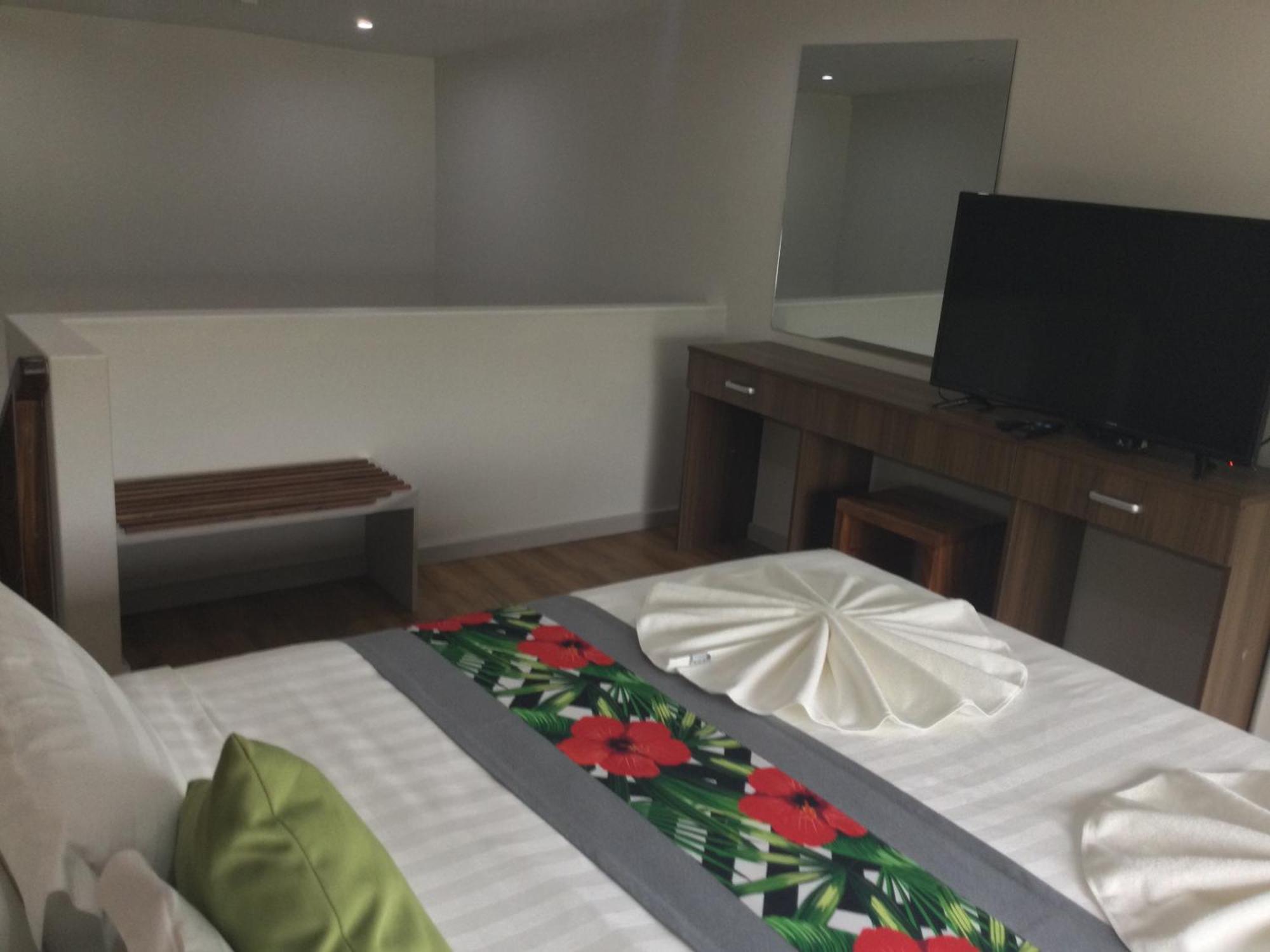 Vualiku Hotel & Apartments Наді Екстер'єр фото